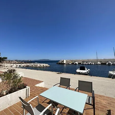 Horizon Bleu : Pieds Dans L'eau Apartman